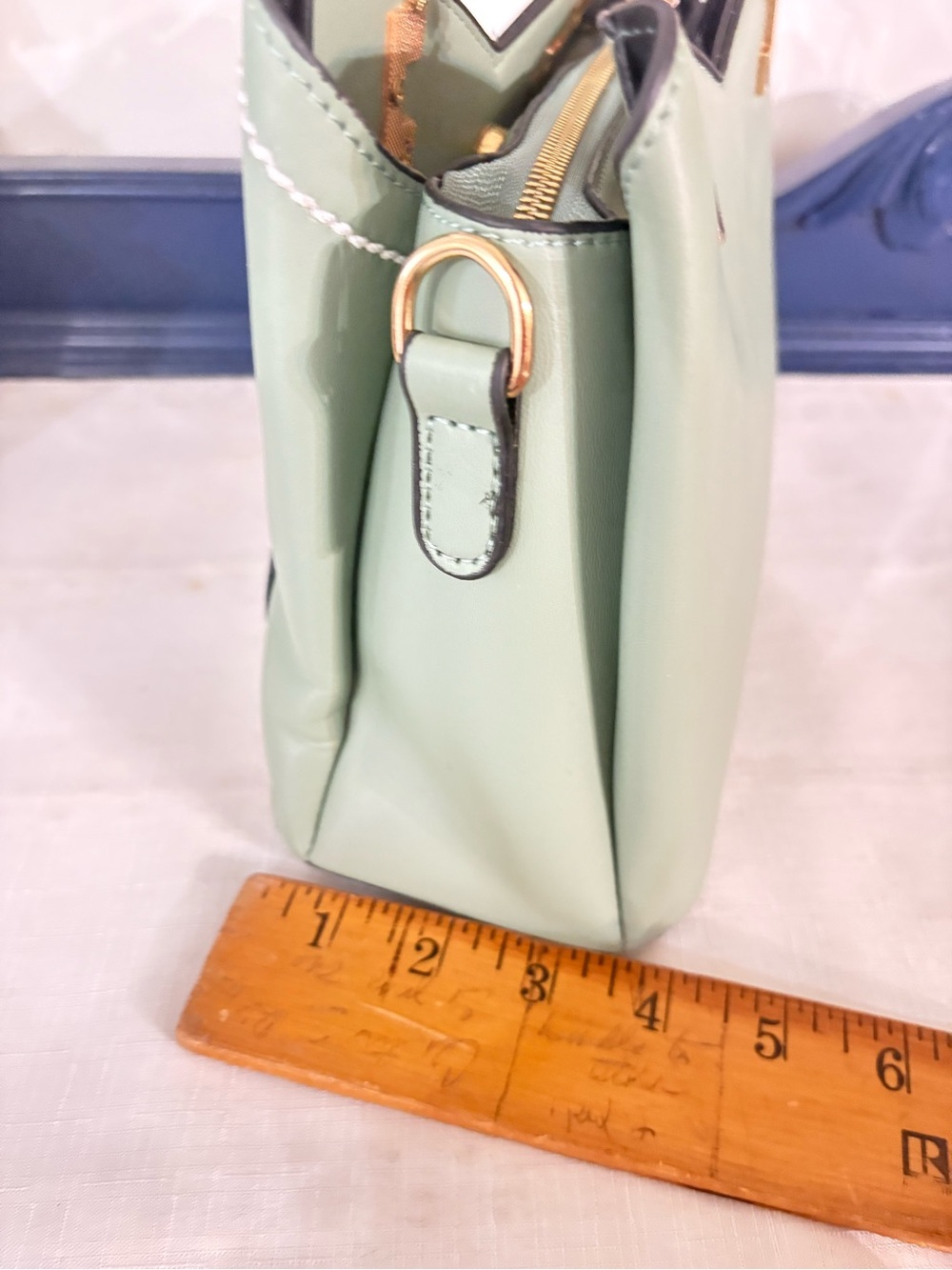 ZZMY White and Sage Green Womens Satchel or crossbody Bag w/ Gold Accents NWT - Picture 5 of 5